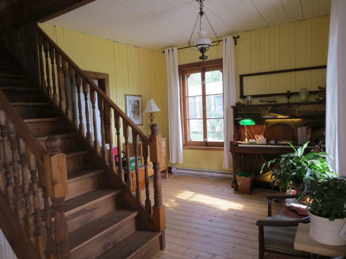 Holiday home La Vieille Maison Rouge *