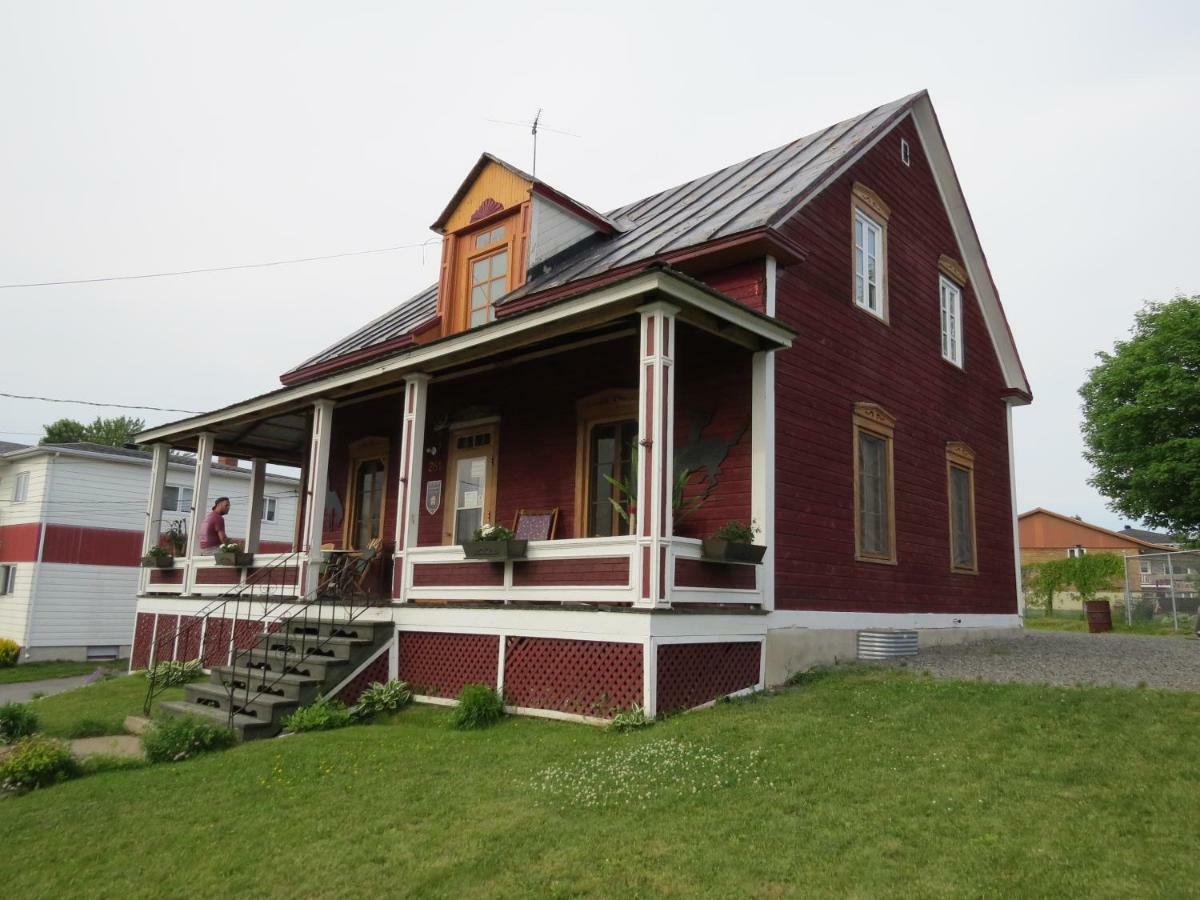 La Vieille Maison Rouge *