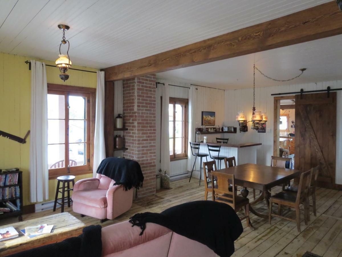 Holiday home La Vieille Maison Rouge